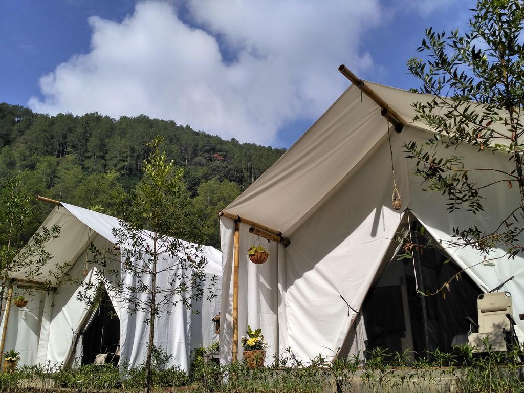 בנדונג Maribaya Glamping Tent מראה חיצוני תמונה