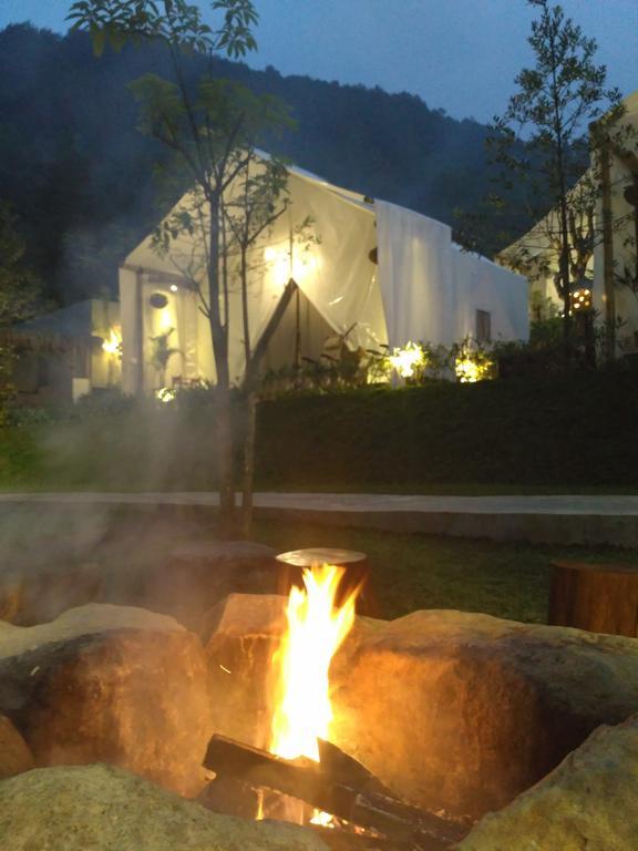 בנדונג Maribaya Glamping Tent מראה חיצוני תמונה