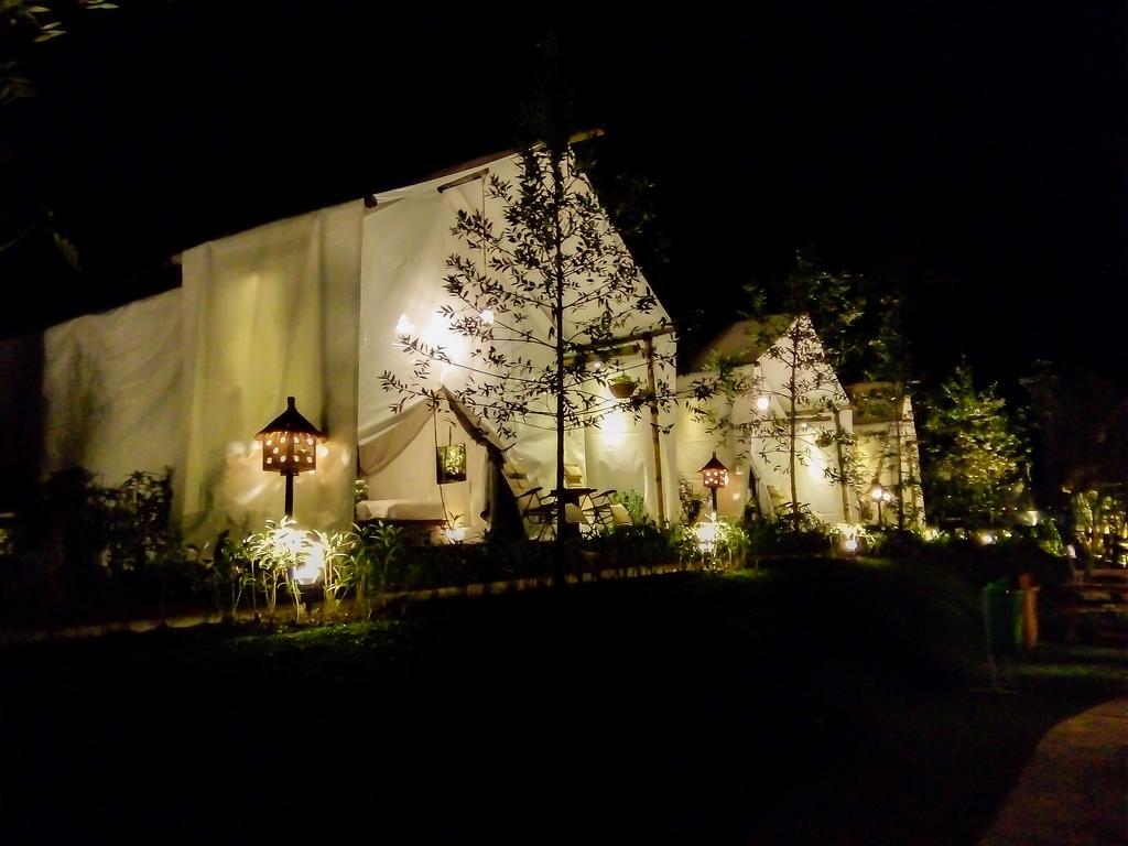 בנדונג Maribaya Glamping Tent מראה חיצוני תמונה